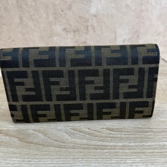 Vintage Authentic - Fendi Brown Zucca Pattern -
Canvas Long Wallet - Picture 3 of 10